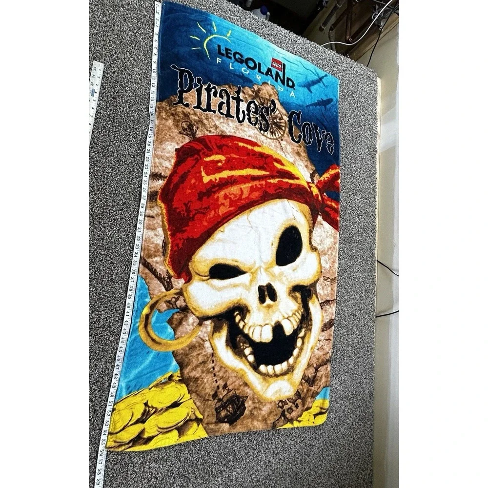 Legoland Florida Pirates Cove Beach Towel Skull Pirate Map 56x29